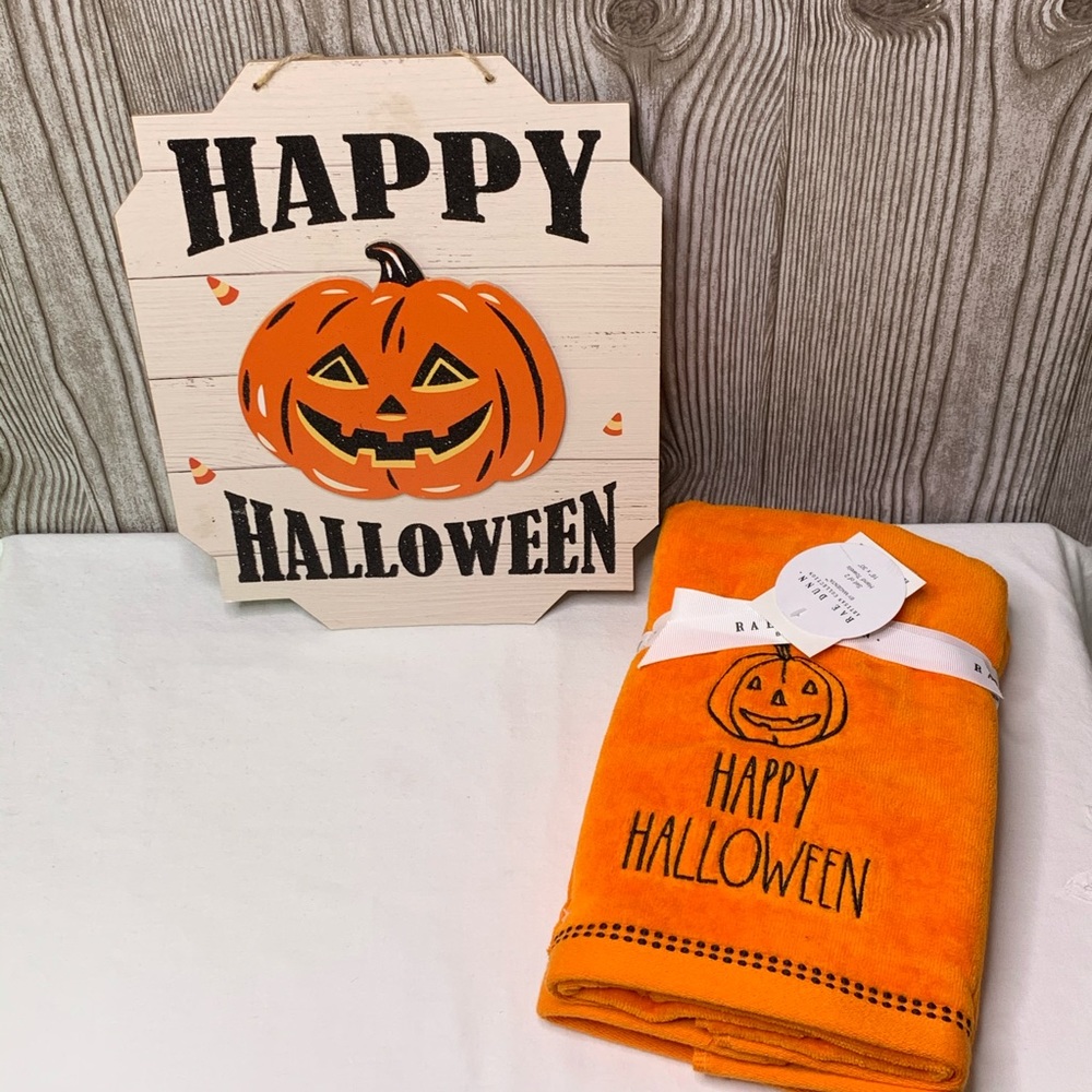NWT🖤Pair of Rae Dunn HAPPY HALLOWEEN Hand Towels - Picture 1 of 7
